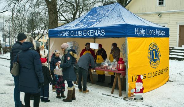 Lions Ekenäs Ladies brödlotteri 26.11.2022